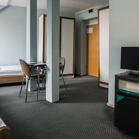 Hotel Carlstadt Карловац Стая снимка